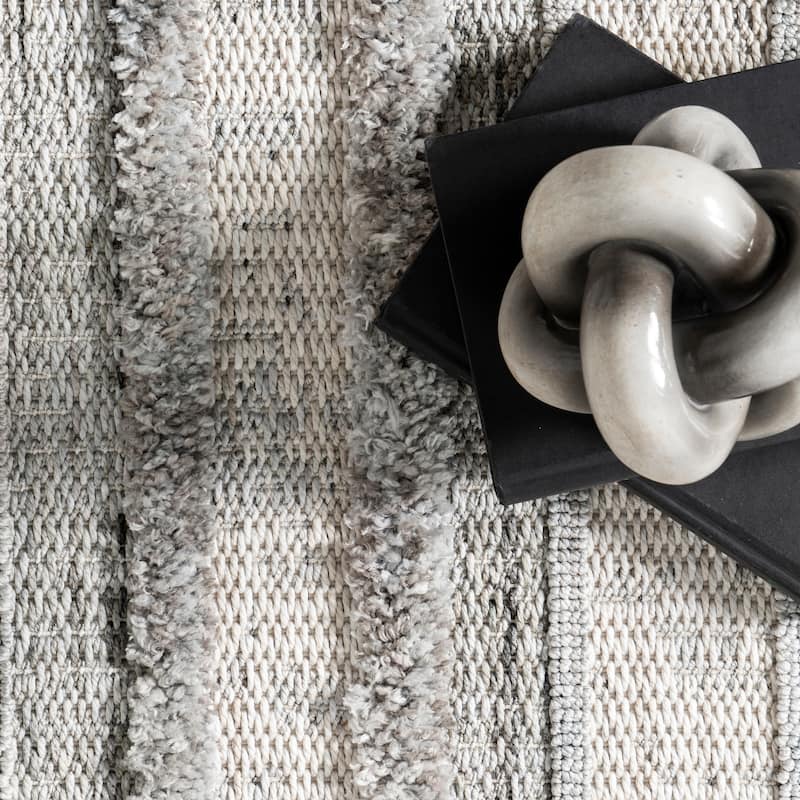 Nuloom Violette Casual Bordered Tasseled Area Rug