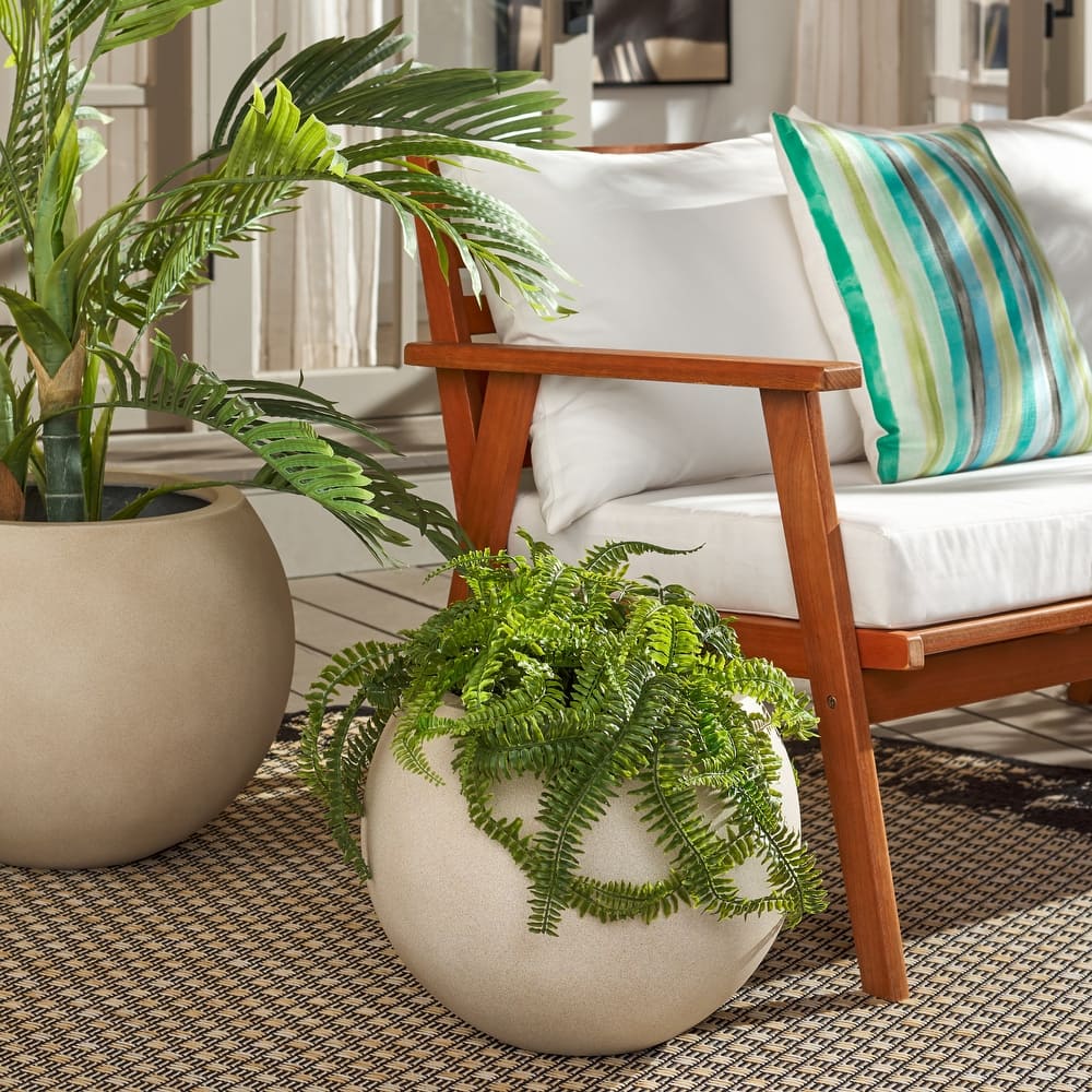 SAFAVIEH Outdoor Joslyn Black Planter - 16"W x 16"D x 13"H