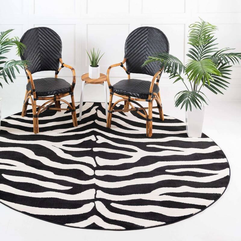Animal Inspirations Azad Collection Area Rug - 8' Round - Black