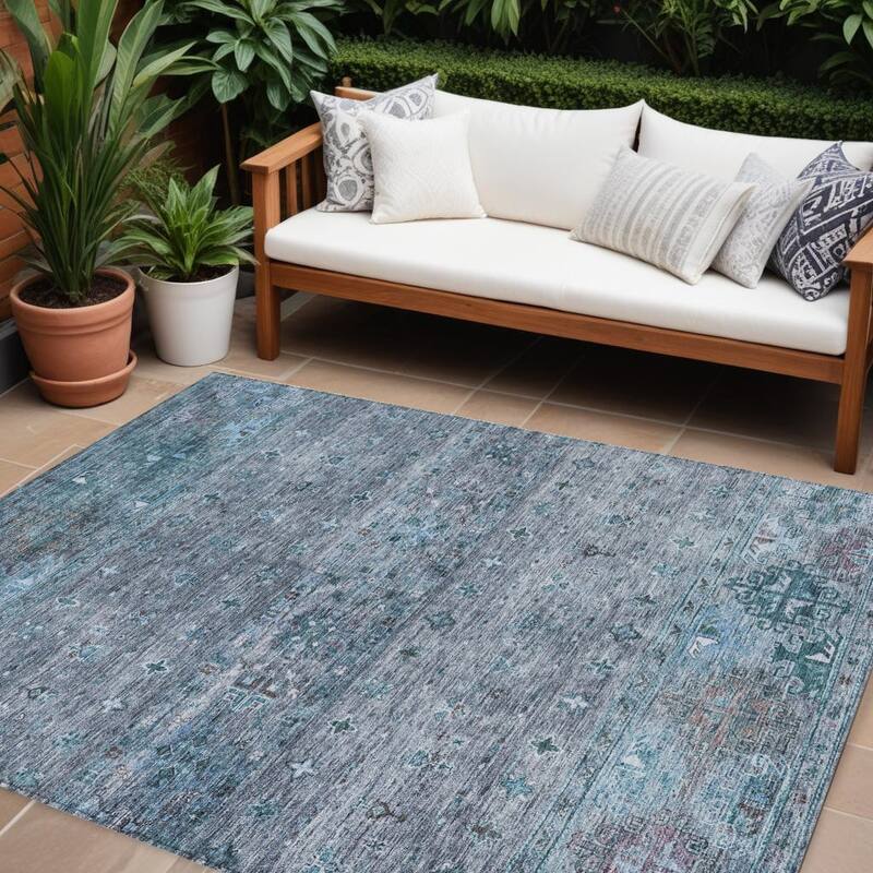 HomeRoots Floral Transitional Rectangle Outdoor Rug - 10' X 14'