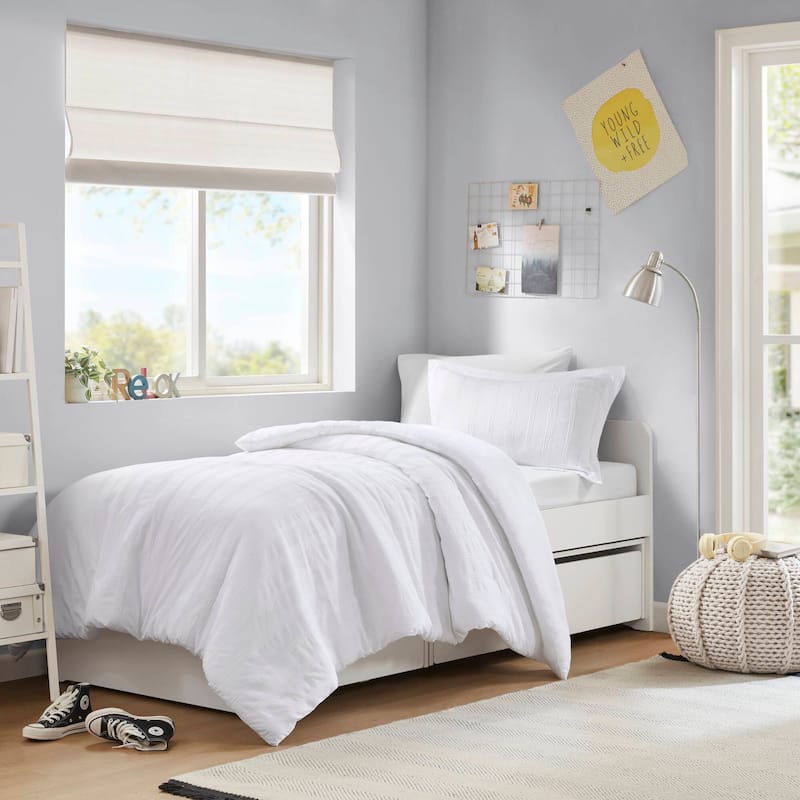 Chelsea Square Logan Woven Striped Duvet Set - White - Twin