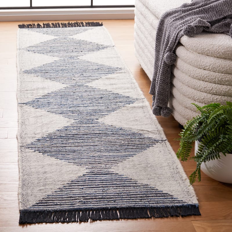 SAFAVIEH Handmade Kilim Kaili Boho Wool & Jute Rug - 2'3" x 9' Runner - Ivory/Blue