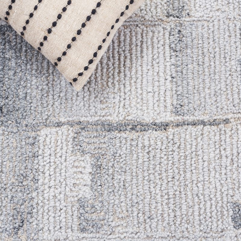 SAFAVIEH Handmade Harvest Berenike Wool Rug