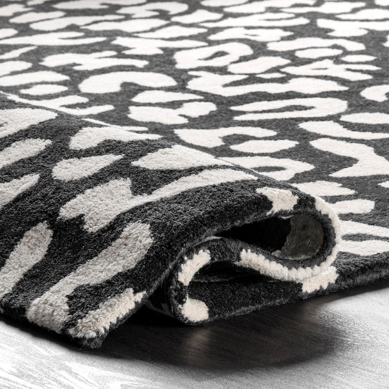 Nuloom Rorie Leopard Print Wool Area Rug