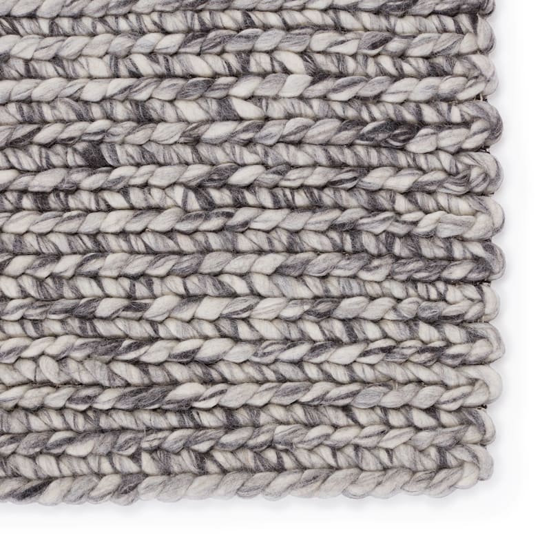 Kallan Handmade Solid Area Rug