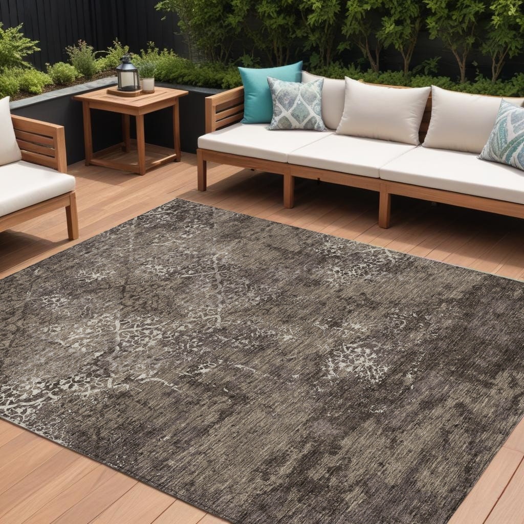 HomeRoots Floral Transitional Rectangle Outdoor Rug