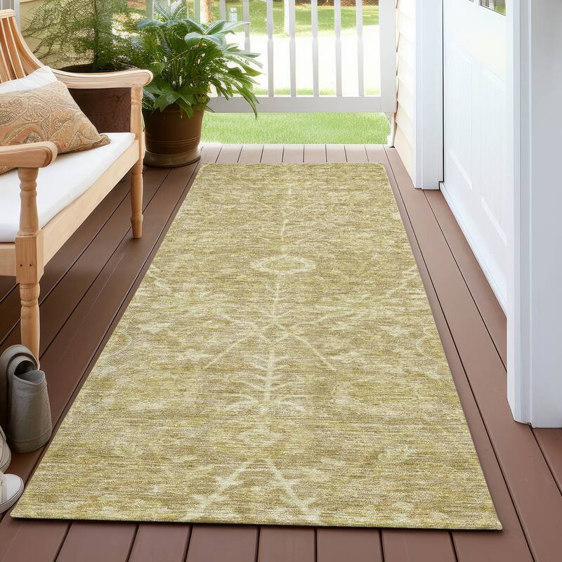 Machine Washable Indoor/ Outdoor Traditional Kashan Chantille Rug