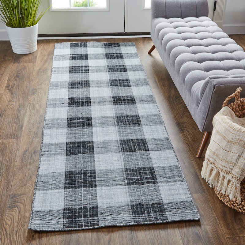Moya Modern Farmhouse Plaid Rug, Black and Gray, Runner