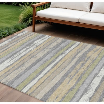 HomeRoots Striped Transitional Rectangle Outdoor Rug