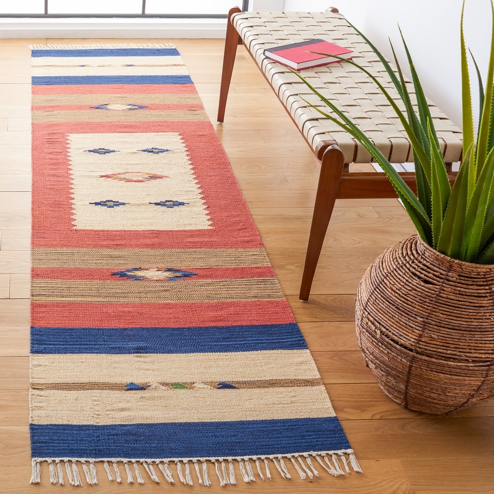 SAFAVIEH Handmade Flatweave Montauk Sheffield Boho Tribal Cotton Rug