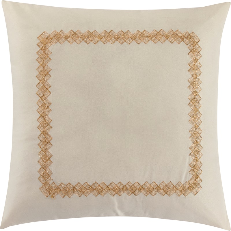 Nanshing Zena 7 Piece Tufted Comforter Set