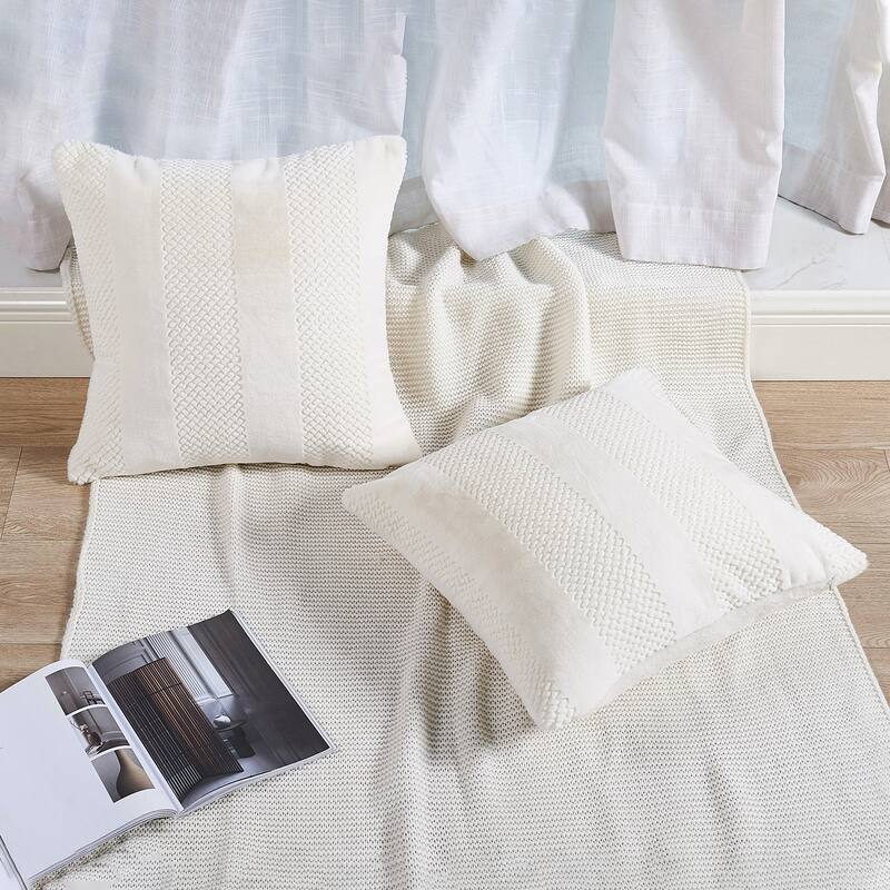 SnowRabbit FauxFur Pillow Shell