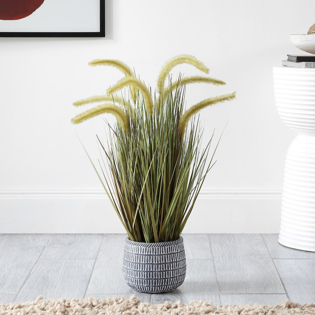 SAFAVIEH Lorri Faux 21" Potted Grass Plant - 15"W x 15"D x 21"H - 15Wx15Dx21H