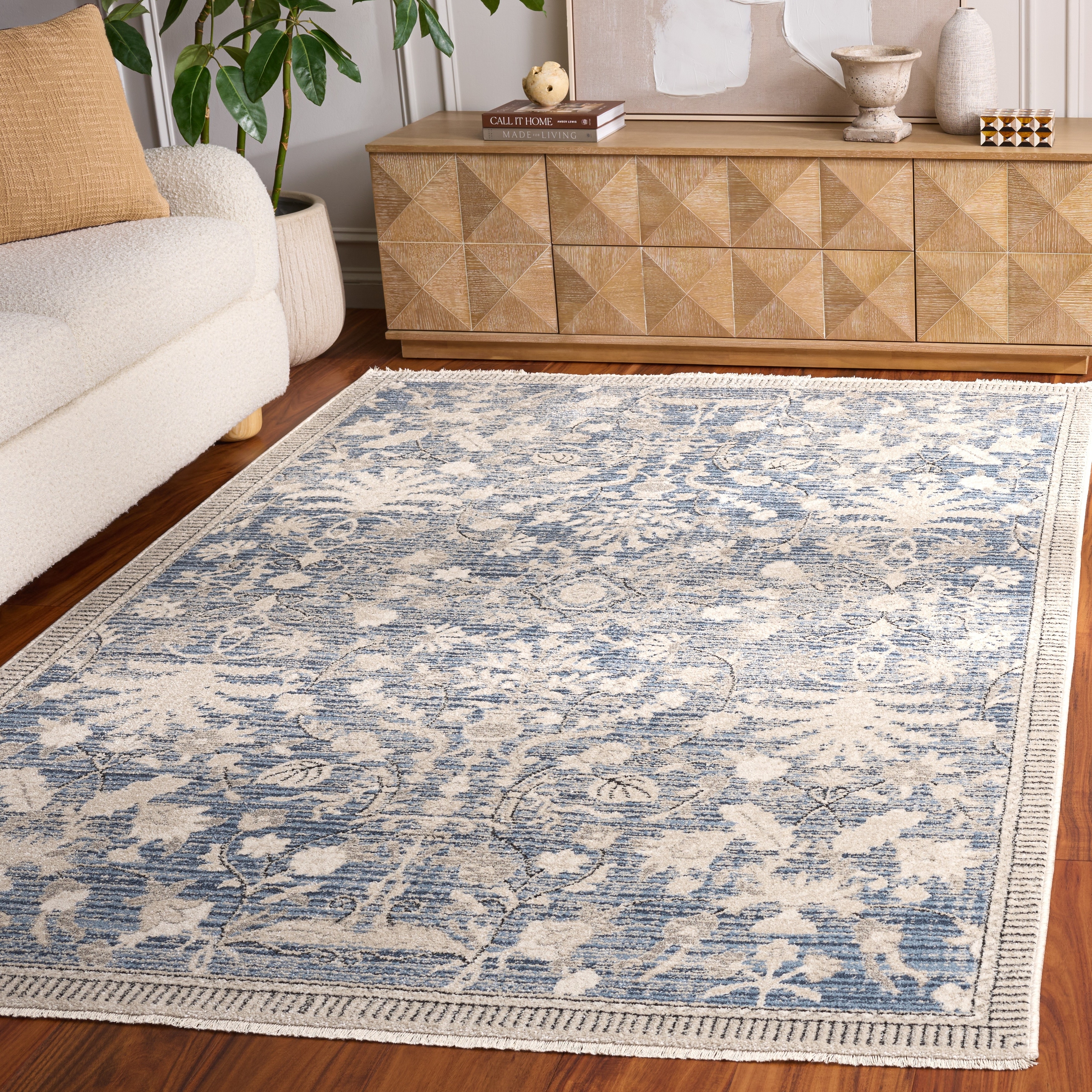 SAFAVIEH Grove Mall Floral Rug