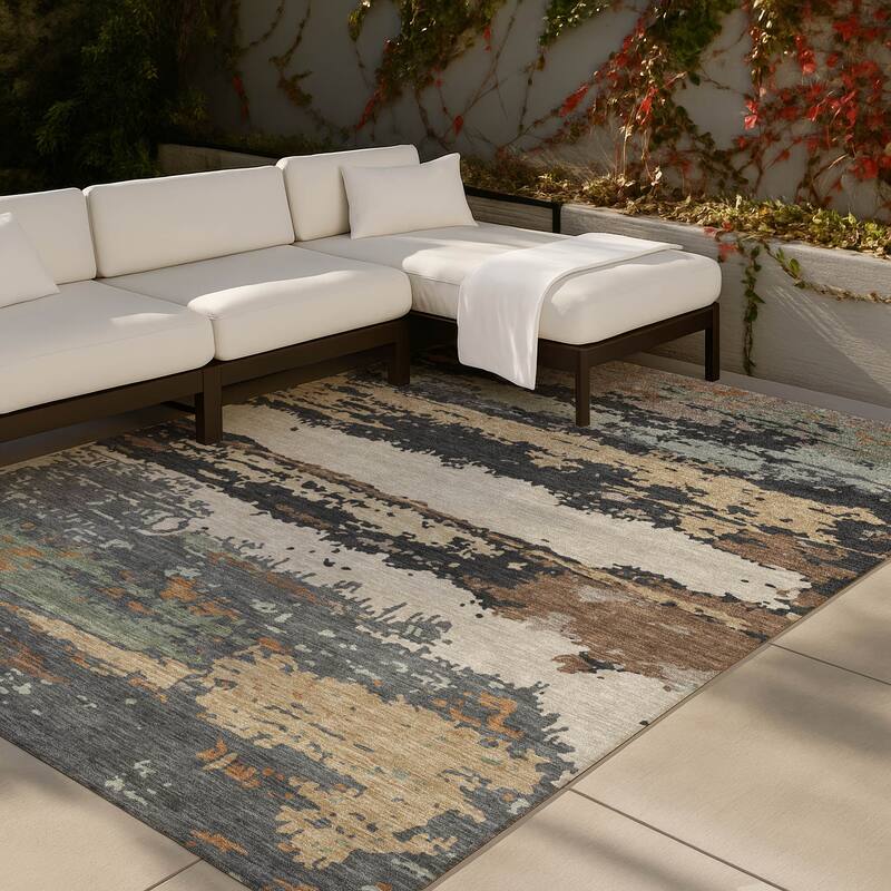 Machine Washable Indoor/ Outdoor Modern Buena Chantille Rug