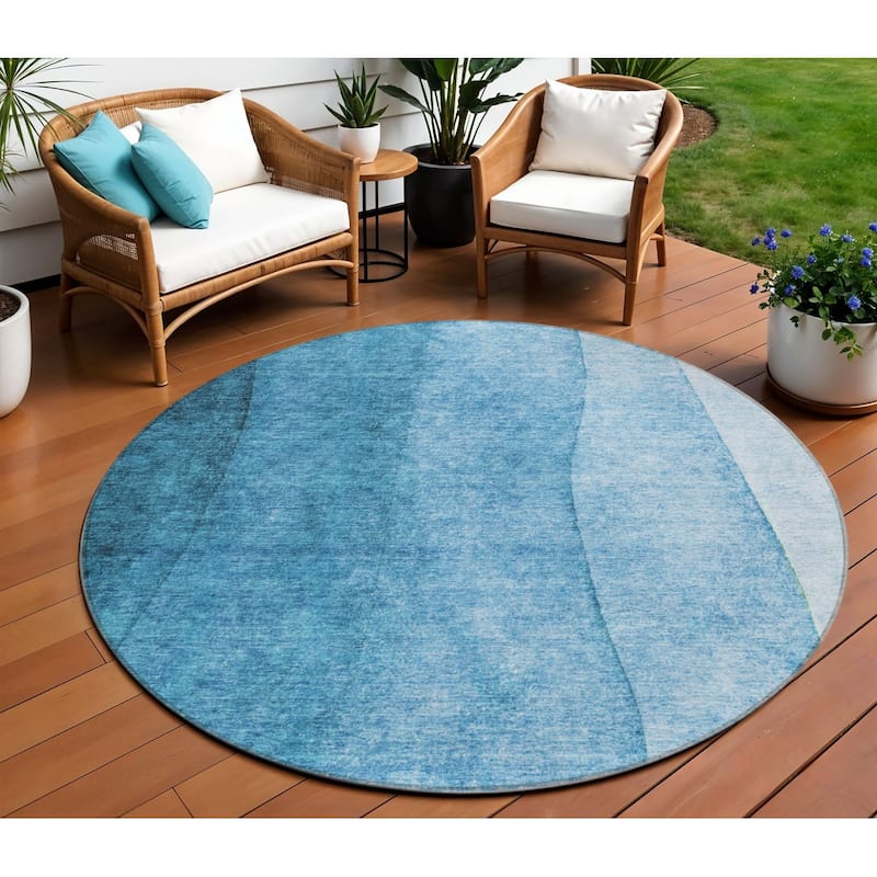 HomeRoots Ombre Transitional Rectangle Outdoor Rug - 8' Round