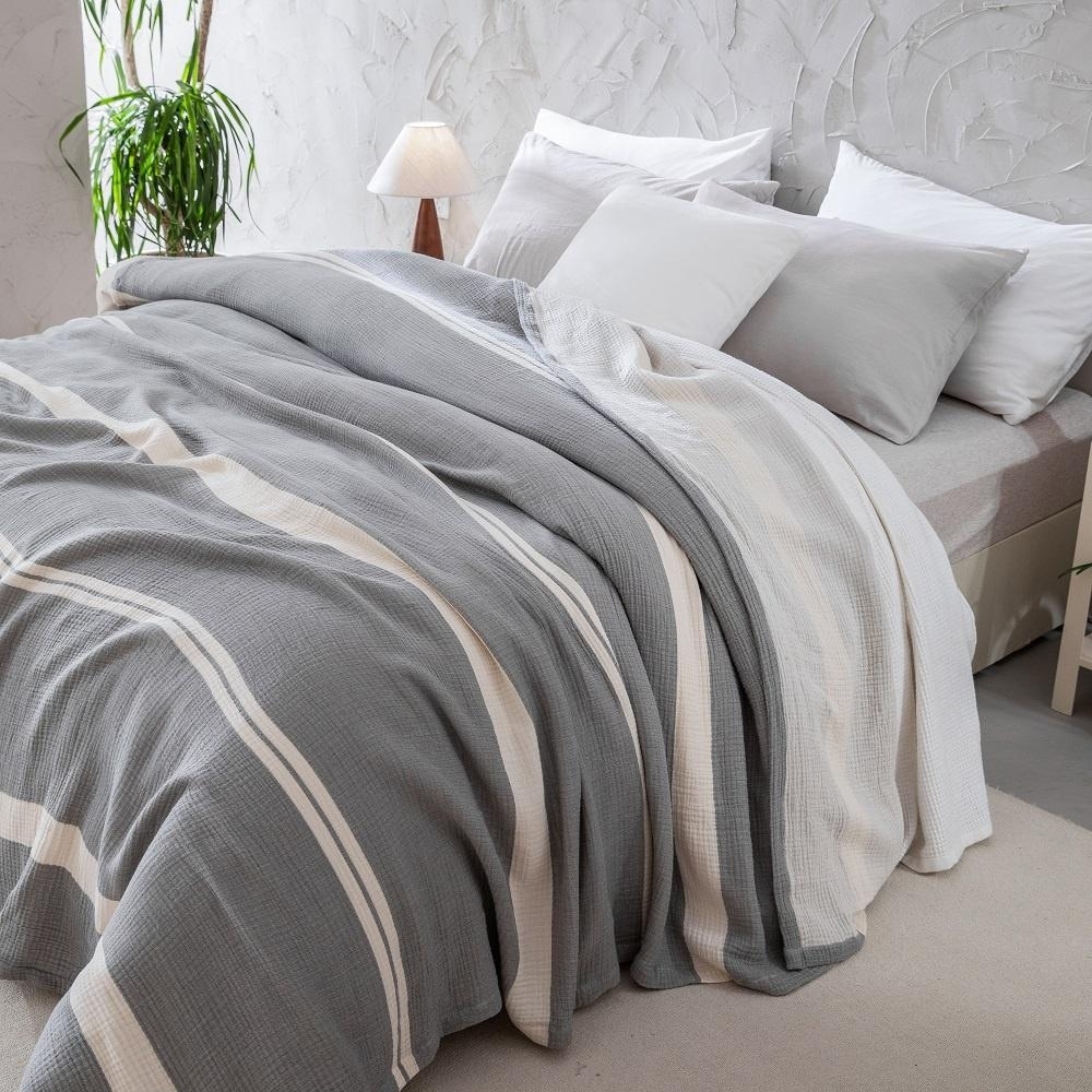MeadowPark Cotton Muslin Gauze Lightweight Blanket Bed Blanket