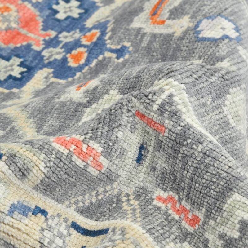Contemporary Floral Light Gray Area Rug