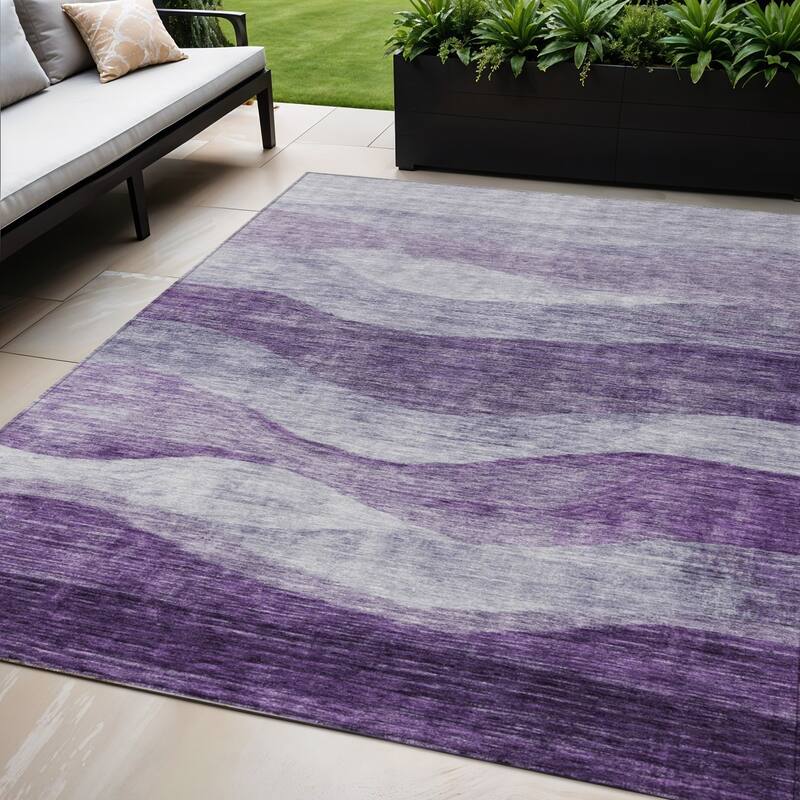 HomeRoots Abstract Transitional Rectangle Outdoor Rug - 5' X 8'