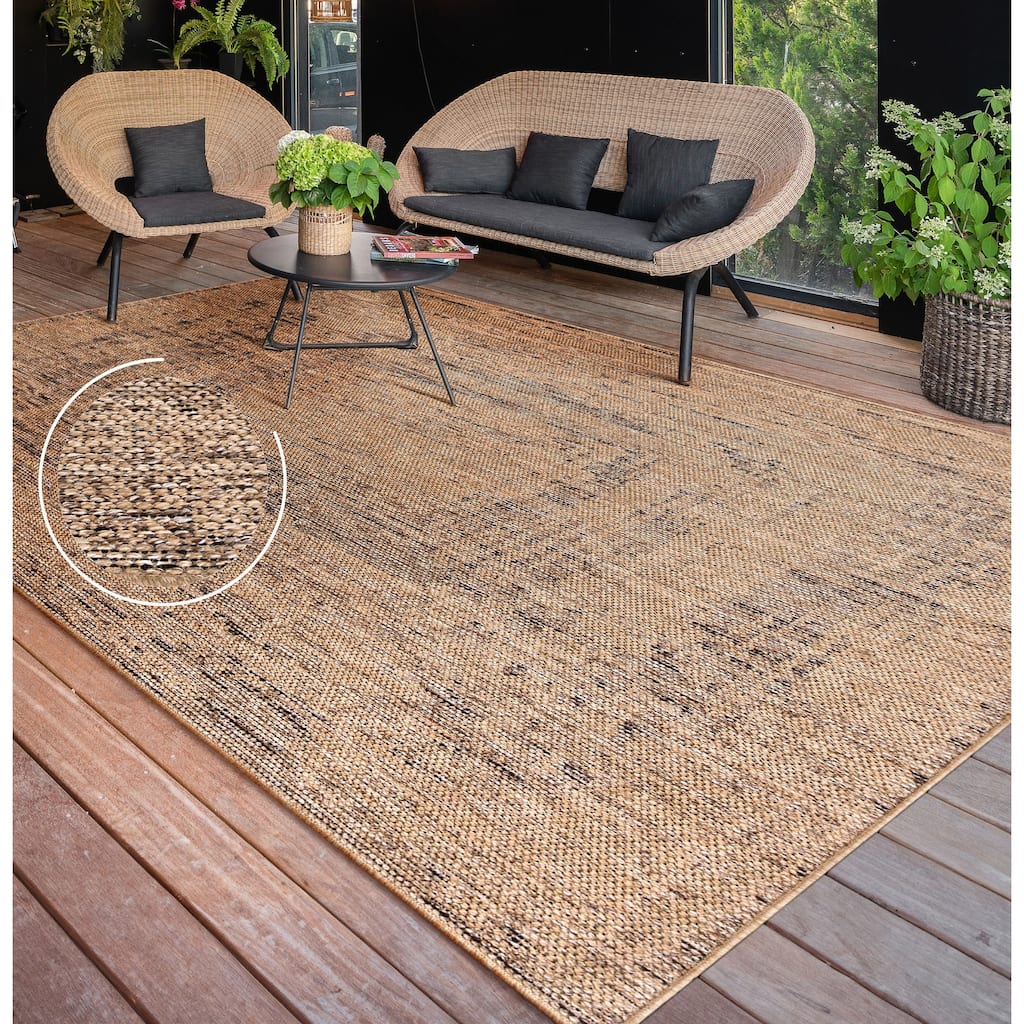 Indoor & Outdoor Rug with Mottled Boho Pattern