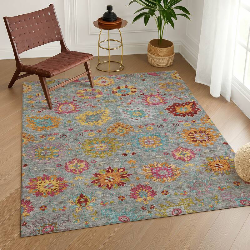 Machine Washable Indoor/ Outdoor Traditional Kashan Chantille Rug