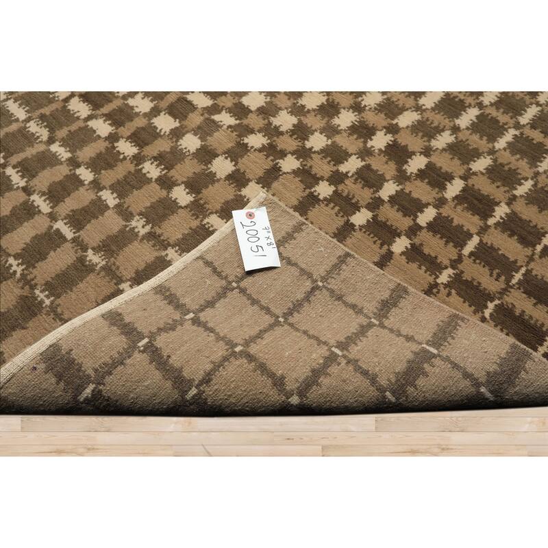 7'11''x8'1'' Tibetano Hand Knotted Wool Ivory Modern & Contemporary Sunburst Rug - 7' 11'' x 8' 1''