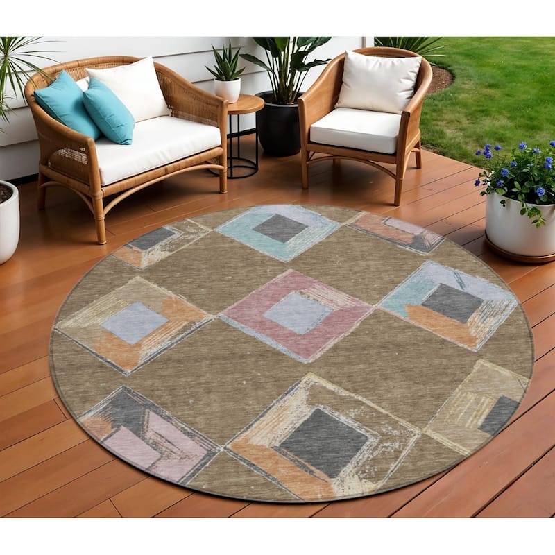 HomeRoots Geometric Transitional Rectangle Outdoor Rug - 8' Round
