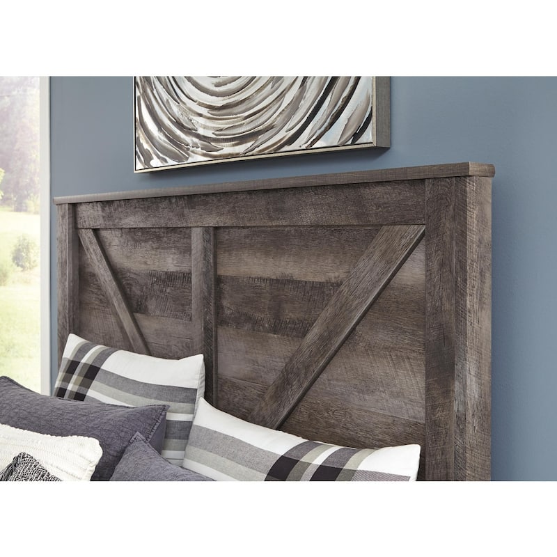 Wynnlow Cross-Buck Panel Bed.