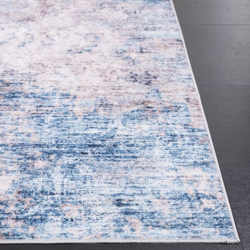SAFAVIEH Santa Monica Lorene Modern & Contemporary Rug