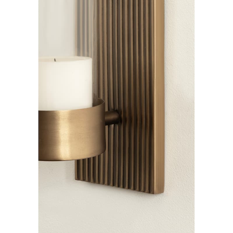 Kate and Laurel Rooks Metal Wall Sconce