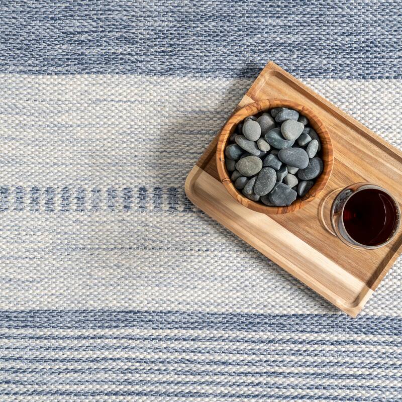 Nuloom Rayla Striped Blocks Indoor/Outdoor Area Rug
