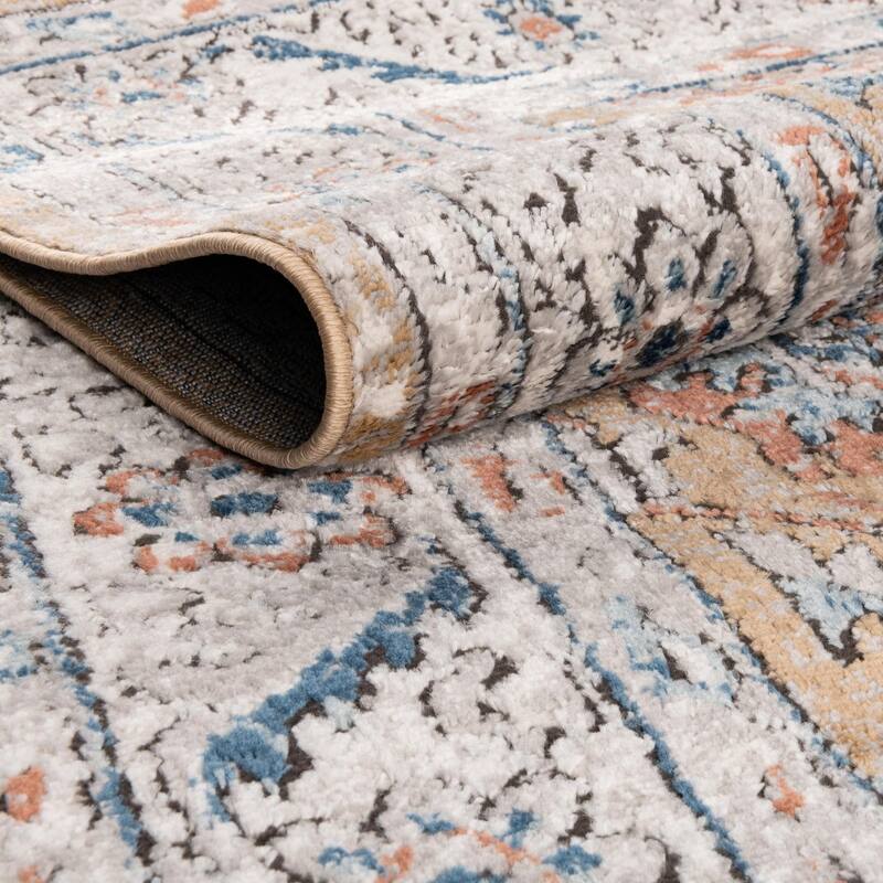 Traditional Jeopok Collection Area Rug