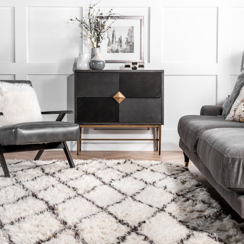 Nuloom Handmade Moroccan Trellis Wool Shag Rug