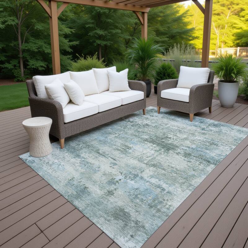 Machine Washable Indoor/ Outdoor Modern Solid Chantille Rug