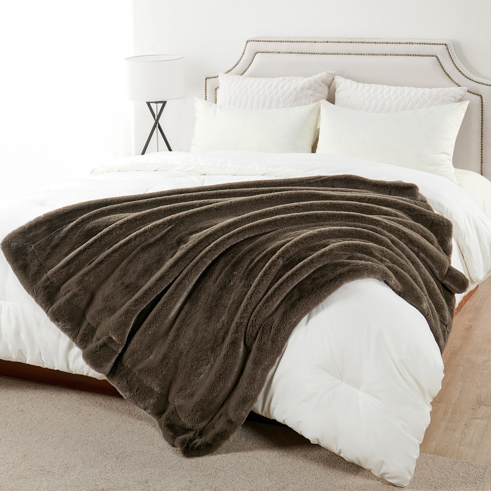 Heavy FauxFur Throw 50 x60 60 x80 Bed Bath Beyond 29485506
