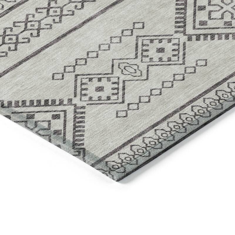 HomeRoots Southwestern Transitional Rectangle Outdoor Rug