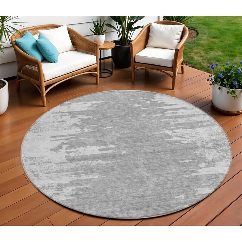 HomeRoots Abstract Transitional Rectangle Outdoor Rug - 8' Round