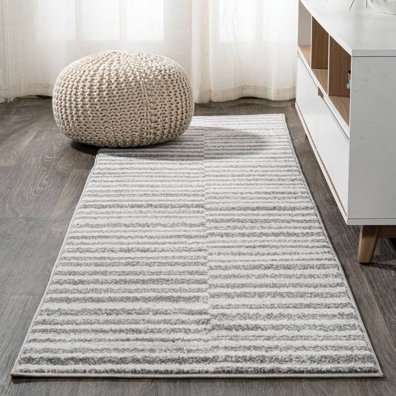JONATHAN Y Lyla Offset Stripe Gray/Cream Area Rug