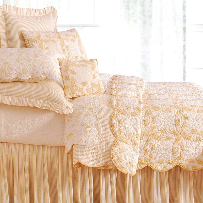 Wedding Ring Hand Pieced Patchwork Cotton Quilt - Twin - Butter/White