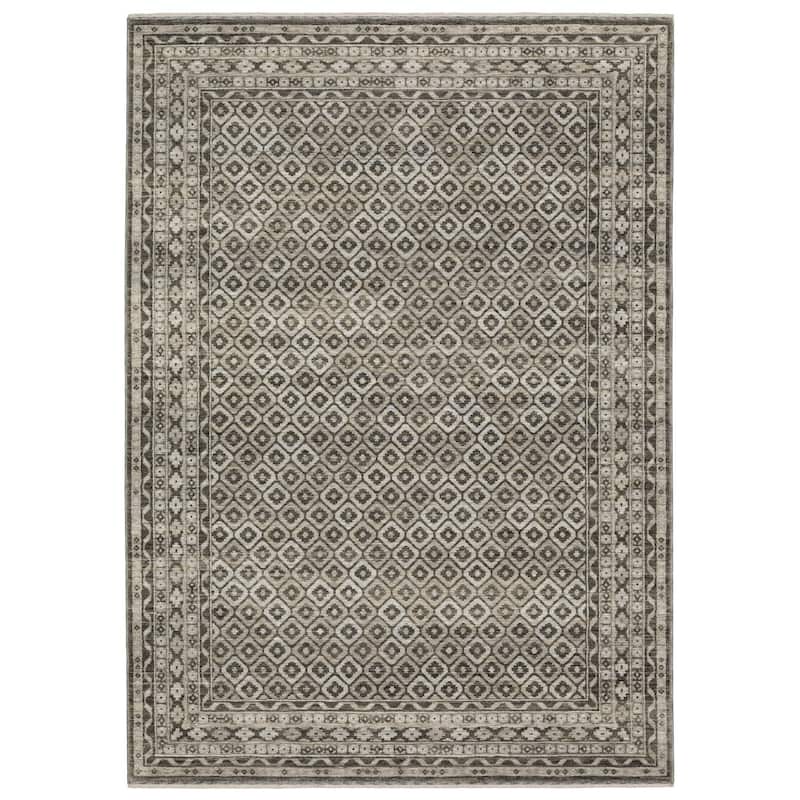 HomeRootsDiamond Traditional Rectangle Area Rug
