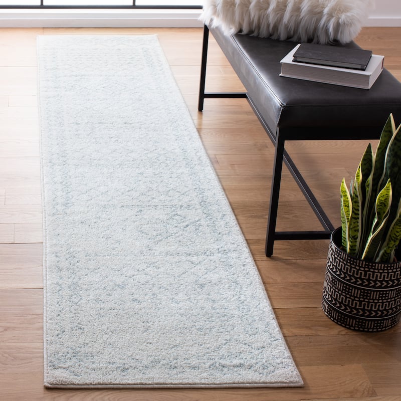 SAFAVIEH Tulum Hinnertje Rustic Moroccan Boho Tribal Distressed Rug - 2' x 8' Runner - Ivory/Light Grey