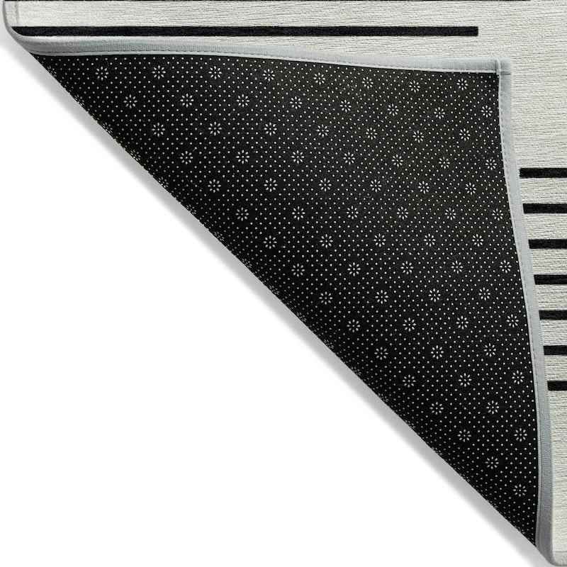 Machine Washable Indoor/ Outdoor Modern Stripe Chantille Rug