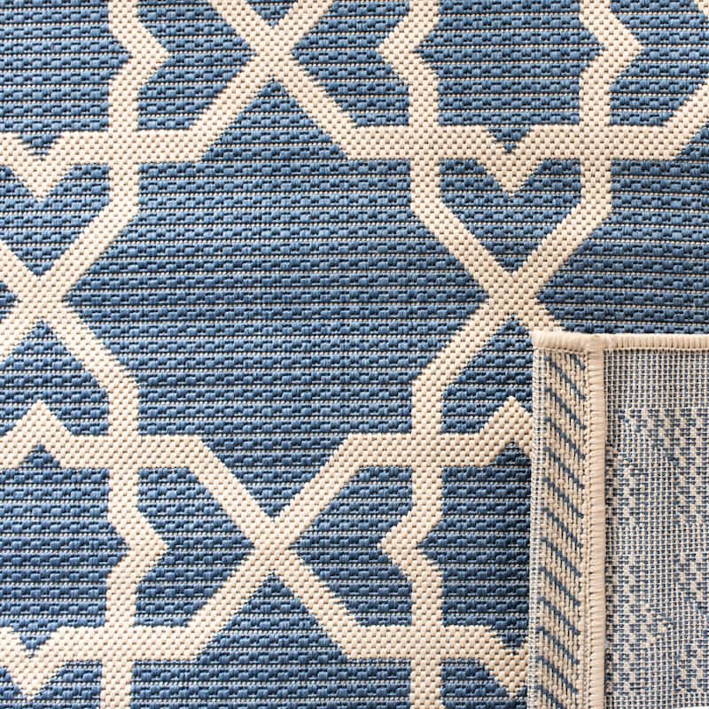 SAFAVIEH Courtyard Lawanda Trellis Indoor/ Outdoor Waterproof Patio Backyard Rug