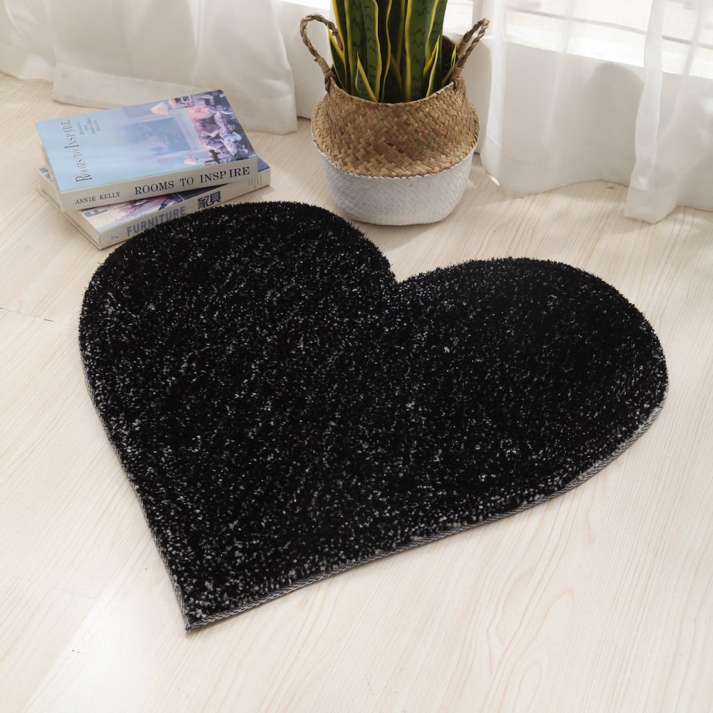 Hearts Collection Hand Woven Shag Area Rug - 24" x 24"