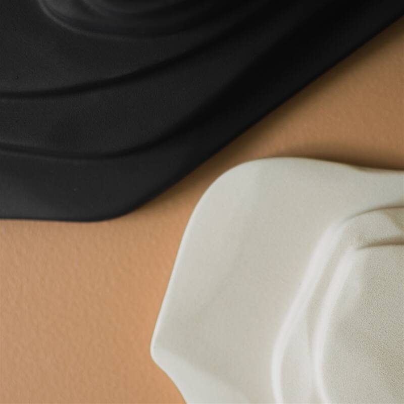 DUNE Candle holder Sandy Black - Sandy Black