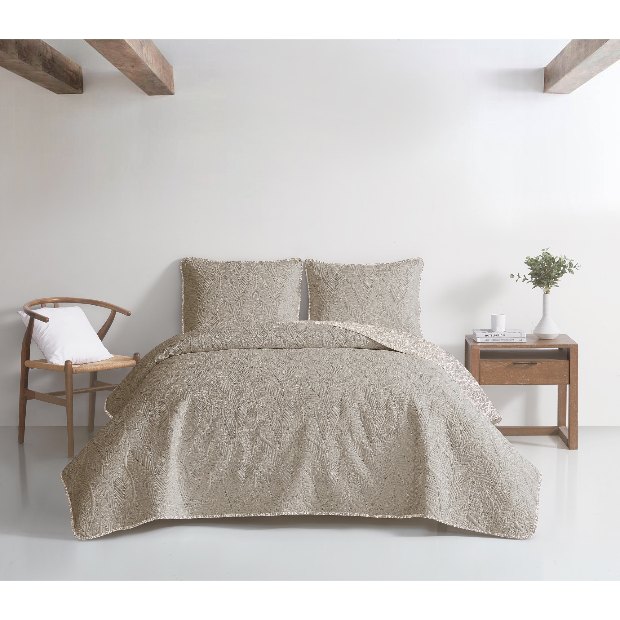 Delia 3 Piece Reversible Quilt Set