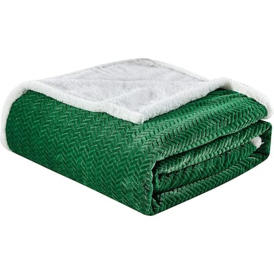 Décor&More HomeEssentials Extra Heavy and Plush Chevron Braided Queen Size Microplush Blanket with Sherpa Backing 90x90 - Green
