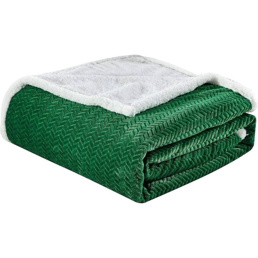 Décor&More HomeEssentials Extra Heavy and Plush Chevron Braided Queen Size Microplush Blanket with Sherpa Backing 90x90 - Green