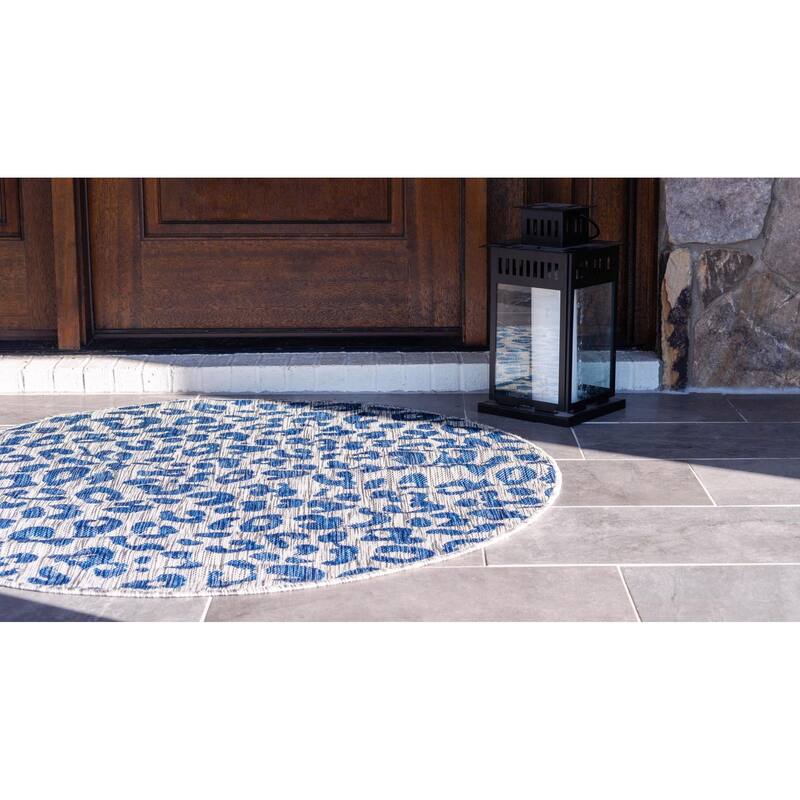 Outdoor Gallery Collection Area Rug