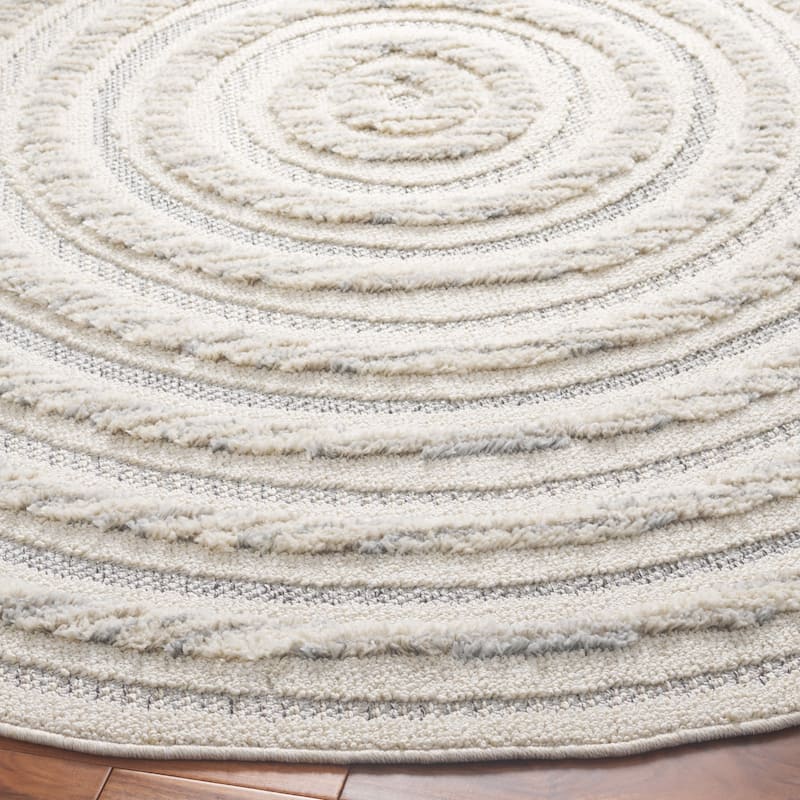 SAFAVIEH Chloe Merike Rug